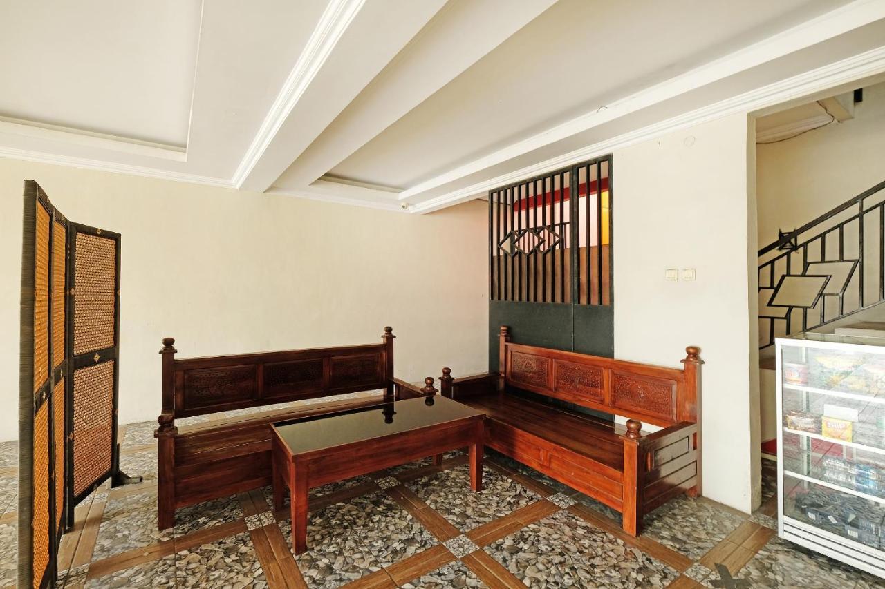 Oyo 91453 Hotel Srikandi Gejayan Maguwo Екстериор снимка
