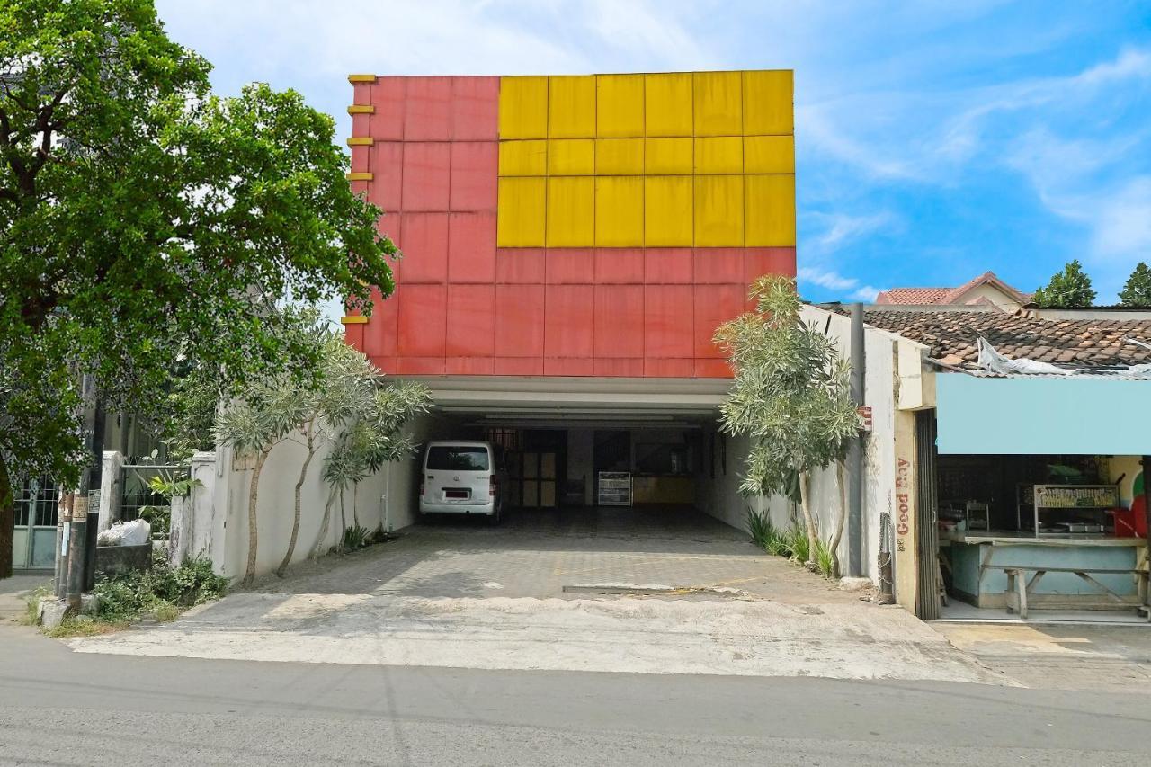 Oyo 91453 Hotel Srikandi Gejayan Maguwo Екстериор снимка