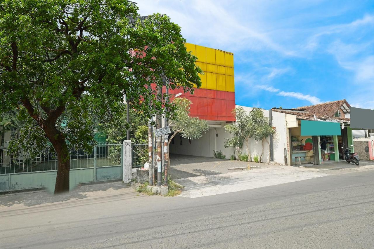 Oyo 91453 Hotel Srikandi Gejayan Maguwo Екстериор снимка